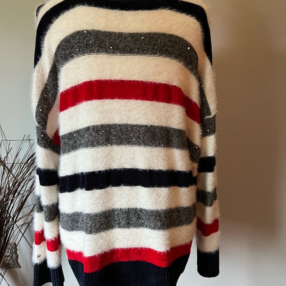 Tommy Hilfiger Sweater - Picture 6 of 10